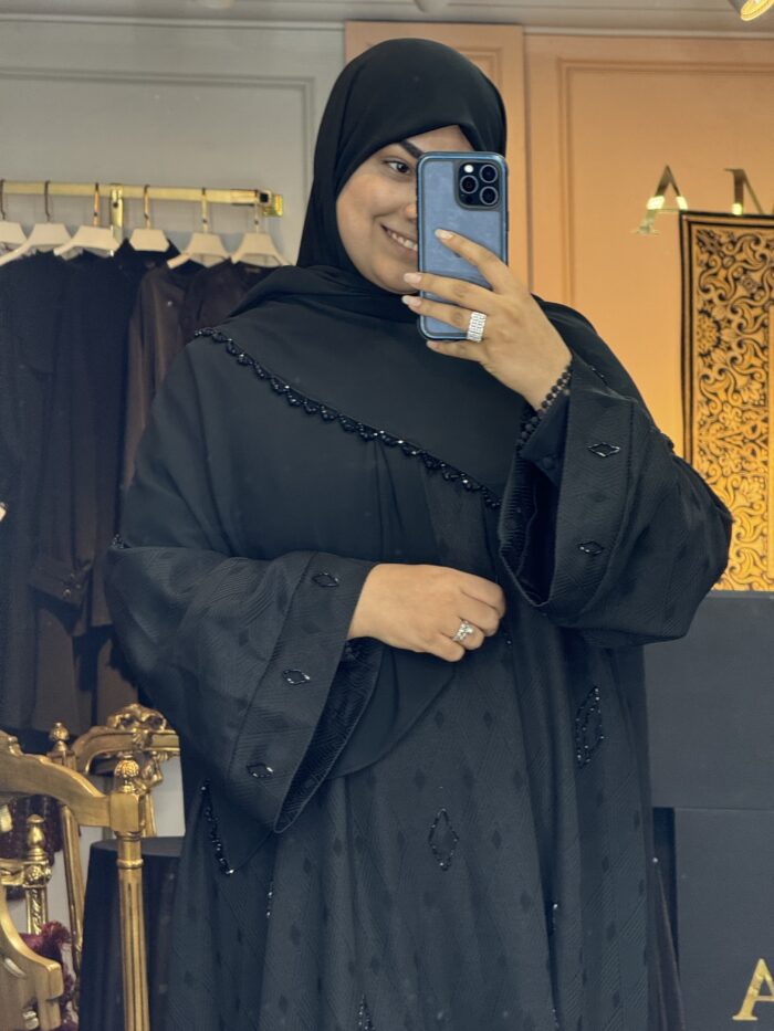 عبا لوزی